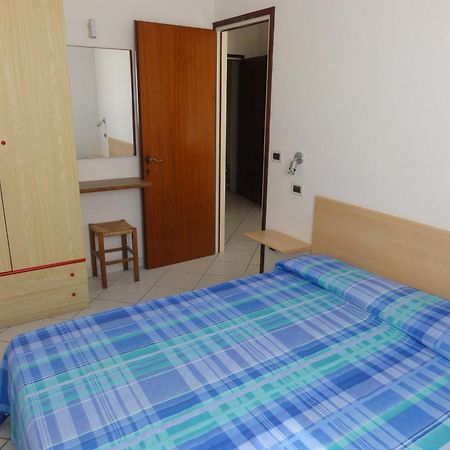 Ivana - Appartamenti Bibione Phòng bức ảnh